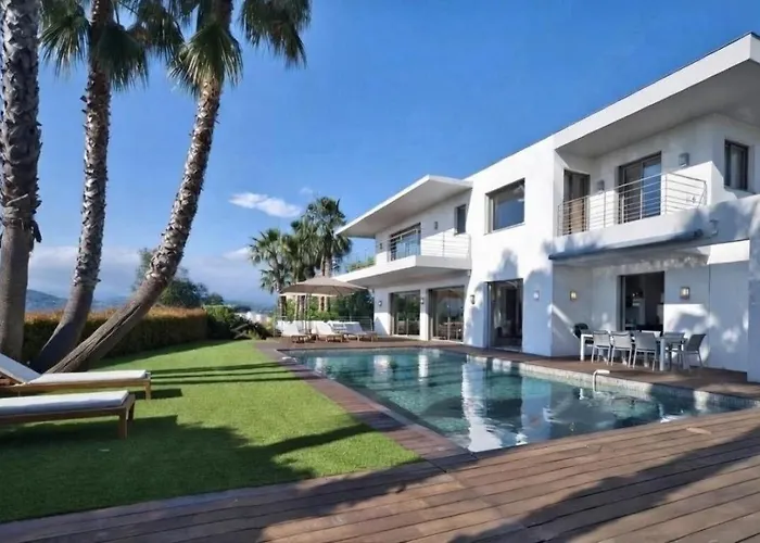 Villa Cannes فيلة